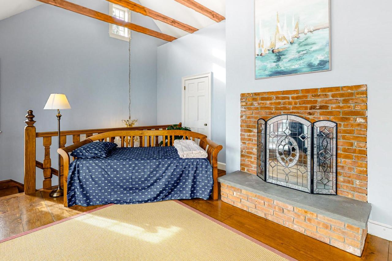 Point Radio Cottage Глостер Экстерьер фото